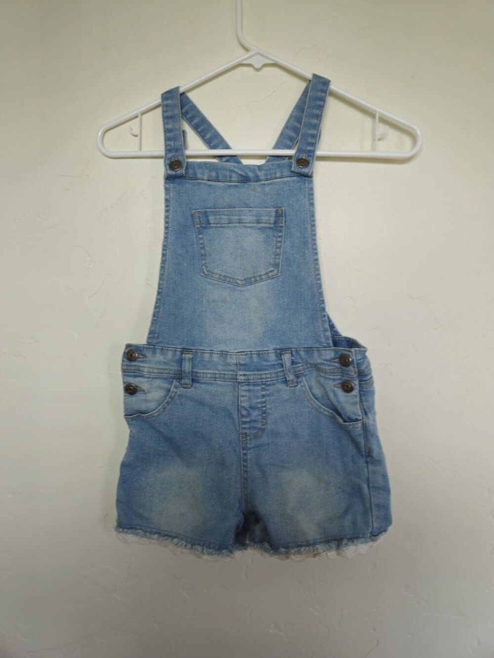 Cat & Jack Little Girls Denim Shorts Coverall, Embroidered Scalop Hem, Size M